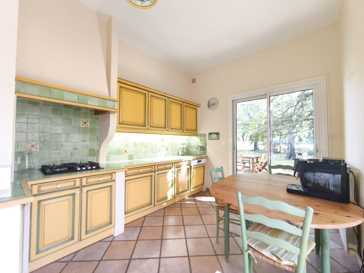 Un équilibre rare – Magnifique propriété avec terrain constructible