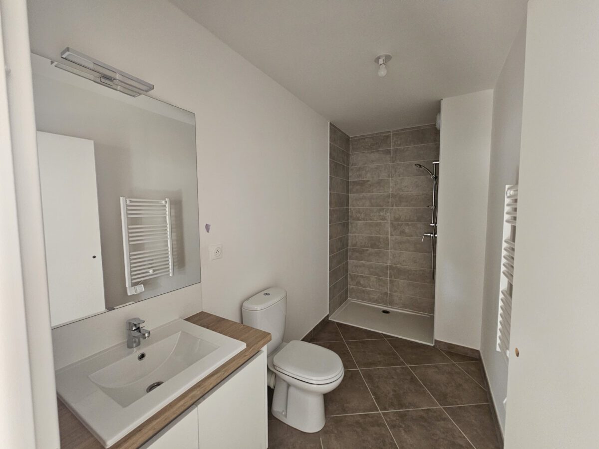 BALARUC LES BAINS T2 DE 39 M2 AVEC BALCON